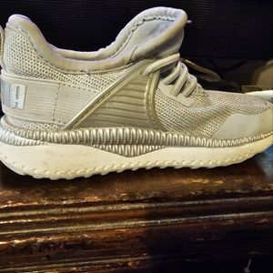 Size 8 c girls pumas